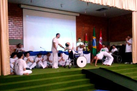 Apresentação do grupo de Capoeira da FCEE