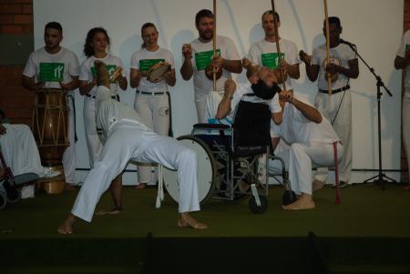  Capoeira para Pessoas com Deficiência 
