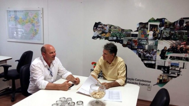 Secretário executivo de Rio do Sul e Presidente da FCEE discutem possíveis parcerias